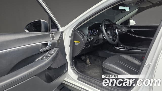 Hyundai Sonata 2020 — ფოტო 10/20