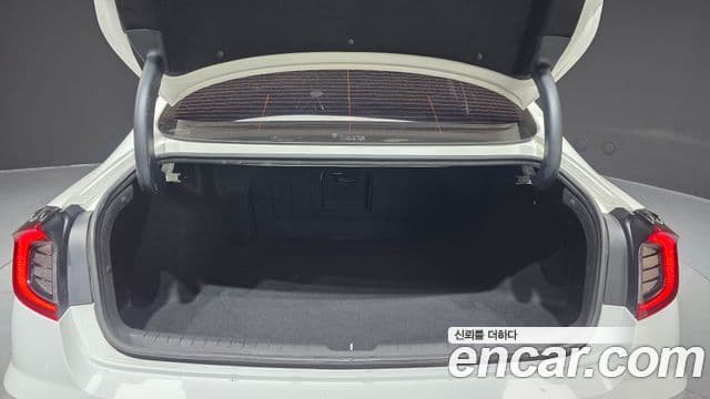 Hyundai Sonata 2020 — ფოტო 16/20
