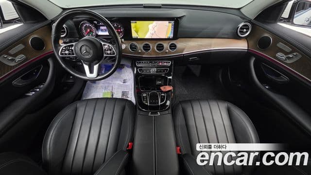 Mercedes-Benz E-Class 2020 — Şəkil 7/20