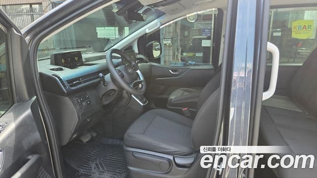 Hyundai Staria 2023 — ფოტო 10/20