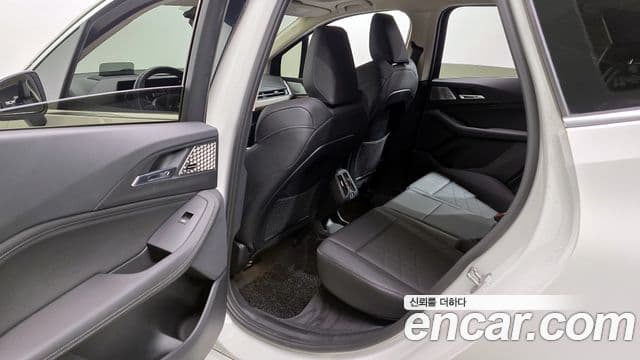 BMW 2 Series Active Tourer 2023 — Şəkil 17/34