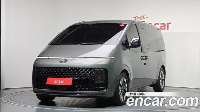 Hyundai Staria 2022 — ფოტო 1/20