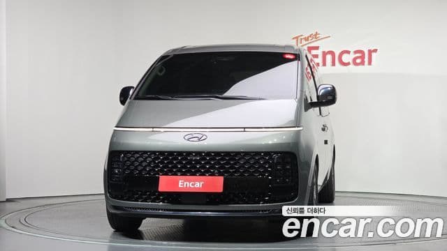Hyundai Staria 2022 — ფოტო 3/20