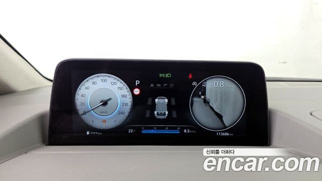 Hyundai Staria 2022 — ფოტო 8/20