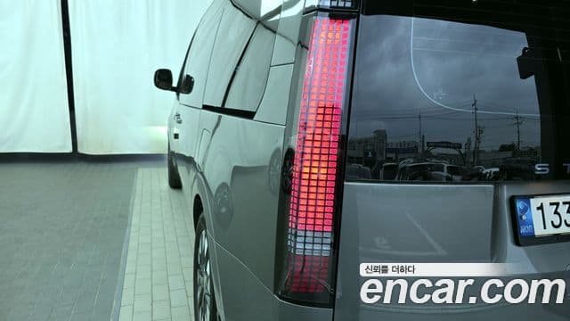 Hyundai Staria 2022 — Photo 34/36