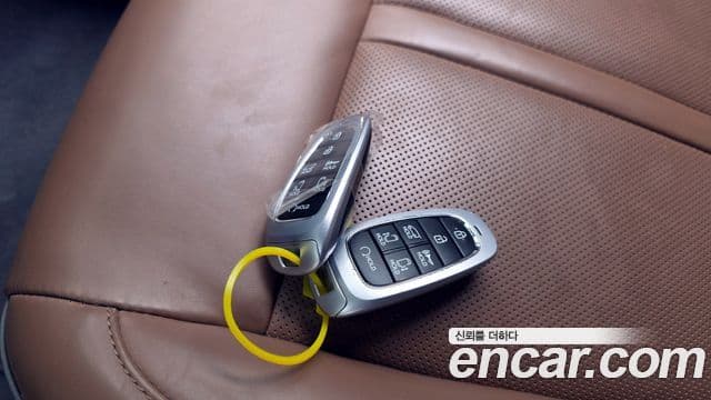 Hyundai Staria 2022 — Photo 24/36