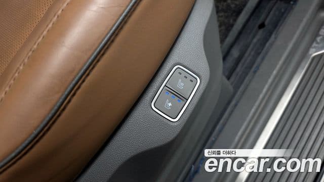 Hyundai Staria 2022 — Photo 12/36