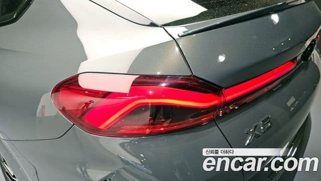 BMW X6 2022 — Photo 7/30