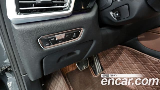 BMW X6 2022 — Photo 27/30