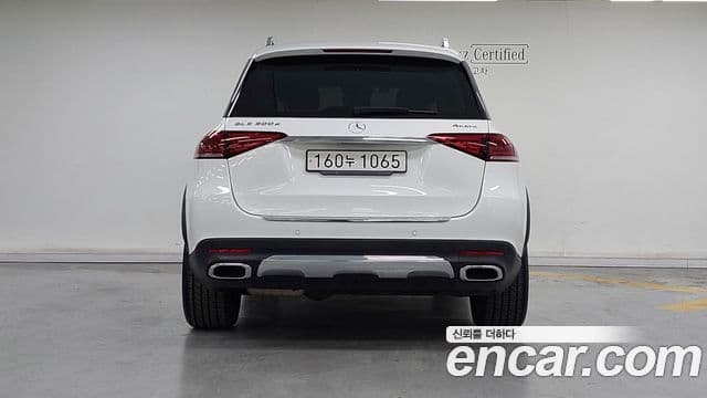 Mercedes-Benz GLE-Class 2023 — Photo 14/20