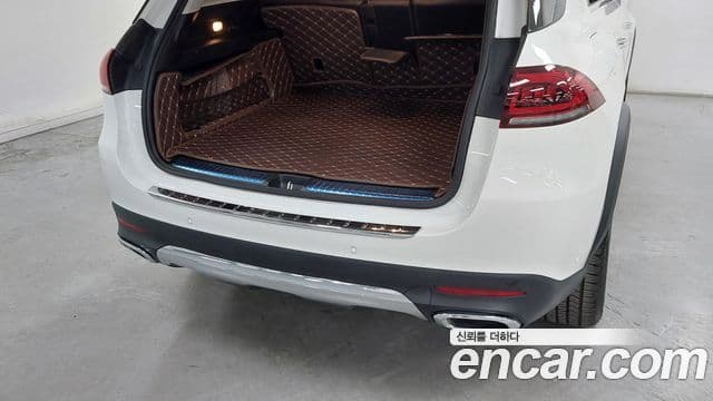 Mercedes-Benz GLE-Class 2023 — Photo 16/20