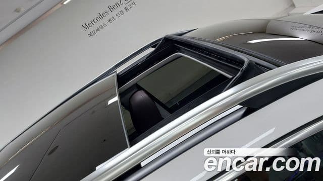 Mercedes-Benz GLE-Class 2023 — Photo 7/20