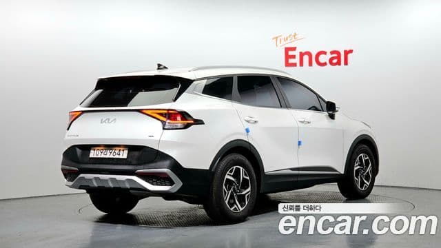 Kia Sportage 2023 — Şəkil 2/20