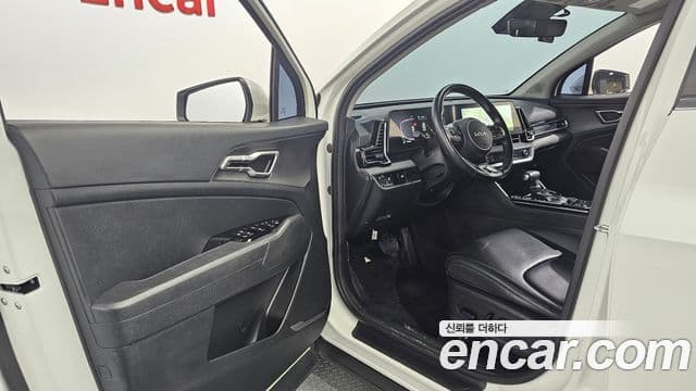 Kia Sportage 2023 — Şəkil 10/20