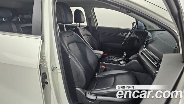 Kia Sportage 2023 — Şəkil 12/20