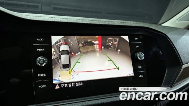 Volkswagen Jetta 2021 — Şəkil 14/20