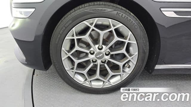 Genesis G80 2021 — Photo 8/20