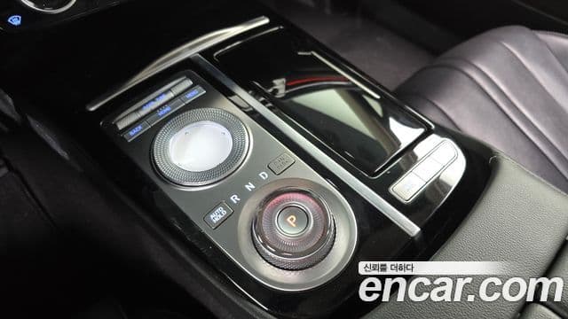 Genesis G80 2021 — Photo 17/20