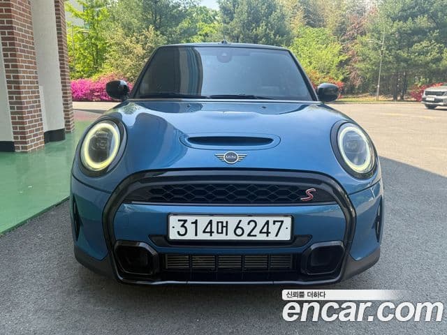 Mini Cooper S Convertible 2023 — ფოტო 1/20