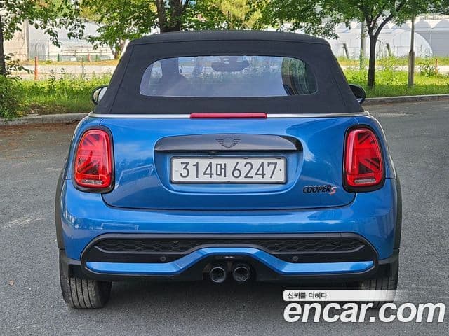 Mini Cooper S Convertible 2023 — ფოტო 4/20