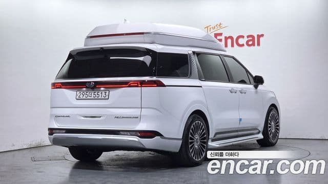 Kia Carnival 2021 — Фото 2/20