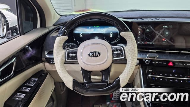 Kia Carnival 2021 — Фото 13/20