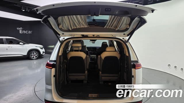 Kia Carnival 2021 — Фото 20/20