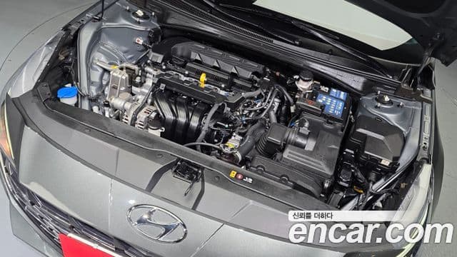 Hyundai The New Avante Hybrid 2021 — Şəkil 16/29