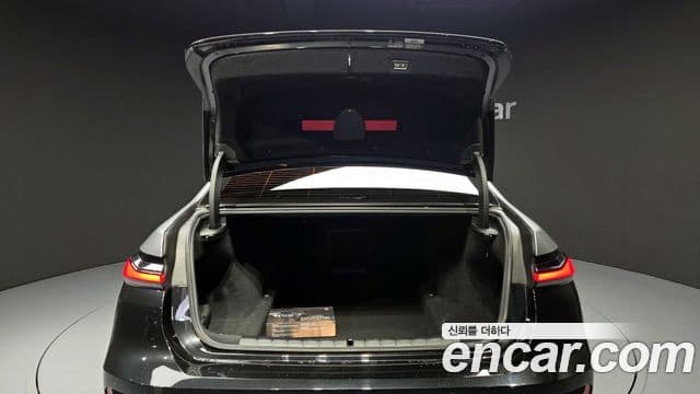 BMW 7 Series 2023 — Photo 39/40