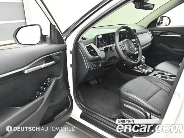 Kia Seltos 2024 — Şəkil 10/20
