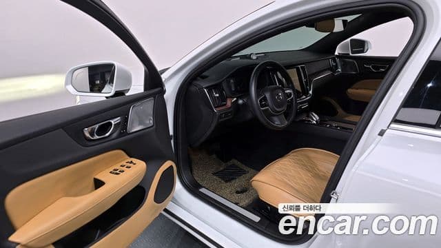 Volvo S60 2021 — Şəkil 6/20