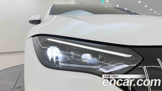 Mercedes-Benz EQE 2024 — ფოტო 19/20
