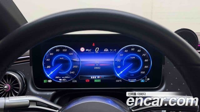 Mercedes-Benz EQE 2024 — ფოტო 15/20