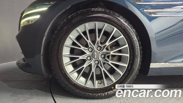 Genesis Electrified G80 2022 — ფოტო 5/20