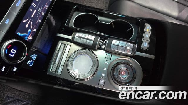 Genesis Electrified G80 2022 — ფოტო 9/20
