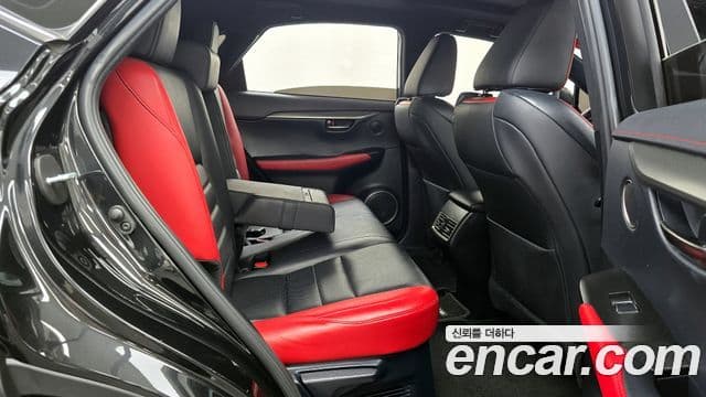 Lexus NX300 2018 — Şəkil 12/20