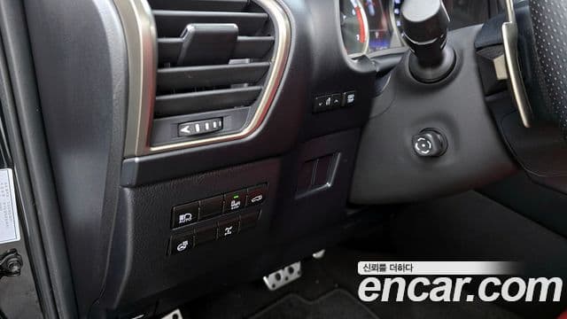 Lexus NX300 2018 — Şəkil 18/20