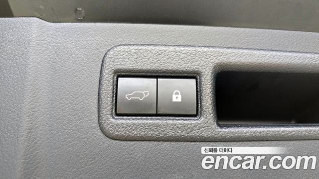 Lexus NX300 2018 — Photo 10/33