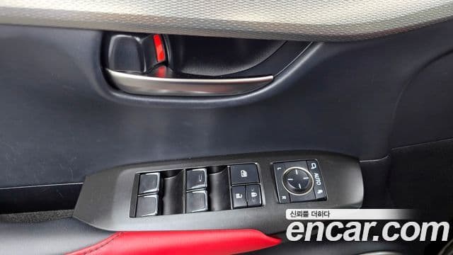 Lexus NX300 2018 — Photo 4/33