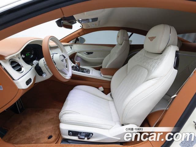 Bentley Continental GT 2025 — Şəkil 9/19