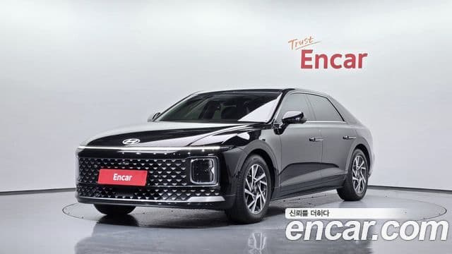 Hyundai Grandeur 2023 — Фото 1/20