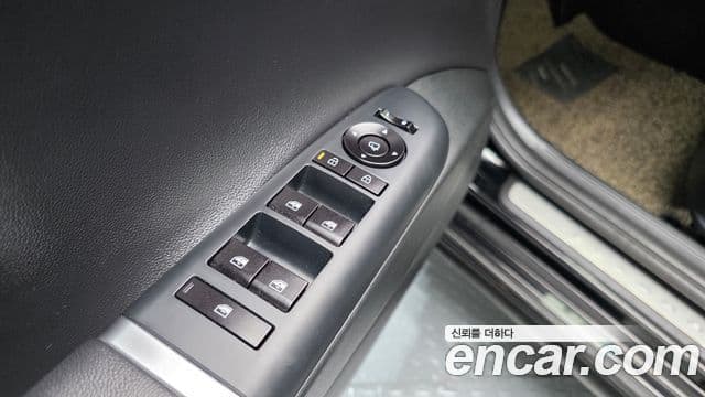 Hyundai Grandeur 2023 — Фото 19/20