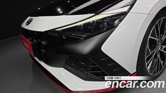 Hyundai The New Avante Hybrid 2021 — Photo 1/30