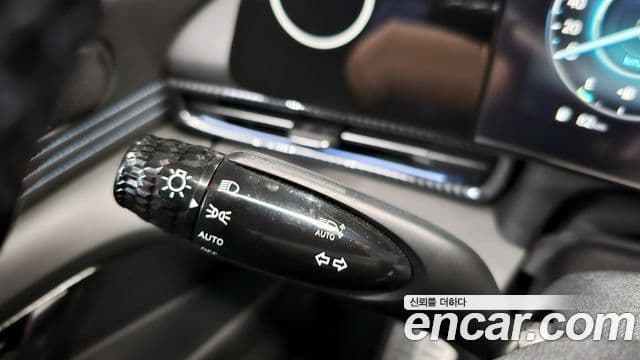 Hyundai The New Avante Hybrid 2021 — Photo 27/30