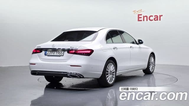 Mercedes-Benz E-Class 2021 — Şəkil 2/20