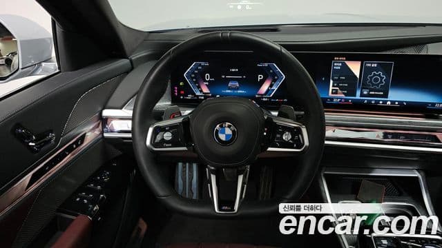 BMW 7 Series 2023 — ფოტო 17/20