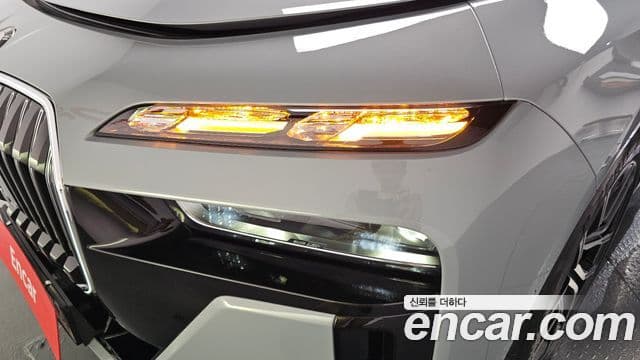 BMW 7 Series 2023 — Photo 14/40