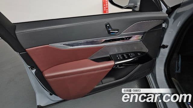 BMW 7 Series 2023 — Photo 33/40
