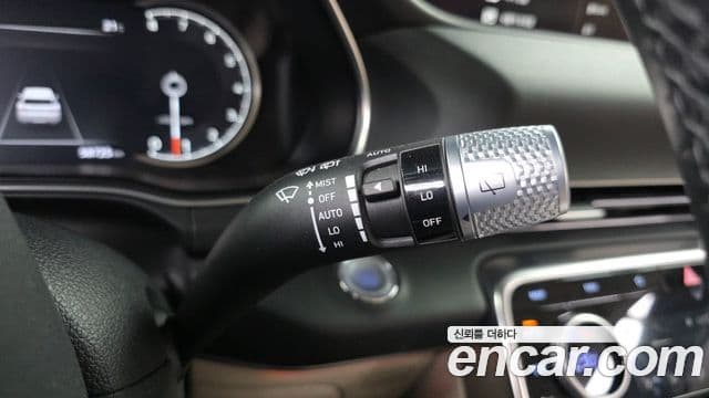 Genesis GV80 2022 — ფოტო 18/20