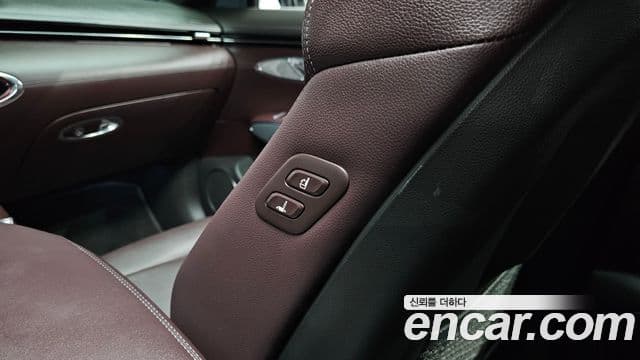 Genesis GV70 2021 — Photo 3/32